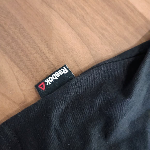 Reebok Men's Black T-Shirt - Picture 4 of 4